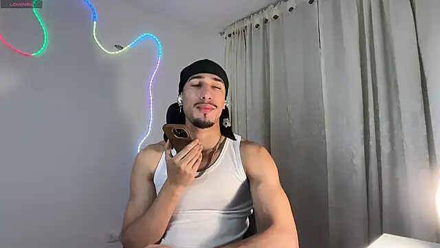 Snapshot of rafael_stone11 chatting on February 27, 2026, 1:16 am rafael stone11 online show from February 27, 2026, 1:16 am