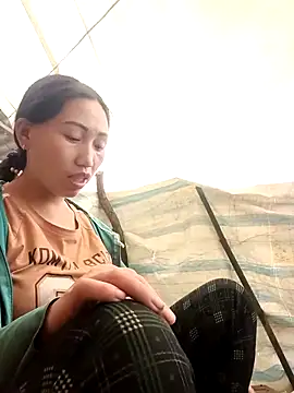 hot-luna- online show from February 24, 2026, 1:14 am