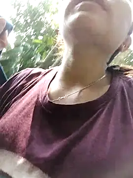 Bella-222 online show from April 8, 2026, 5:07 am