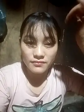 Snapshot of Momo-biki chatting on March 25, 2026, 10:05 pm Momo-biki online show from March 25, 2026, 10:05 pm