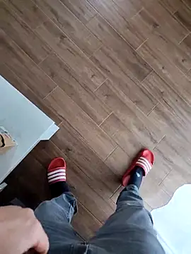 latya111 online show from February 20, 2026, 1:11 pm