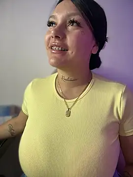 Miia  Taylor online show from February 10, 2026, 2:37 am