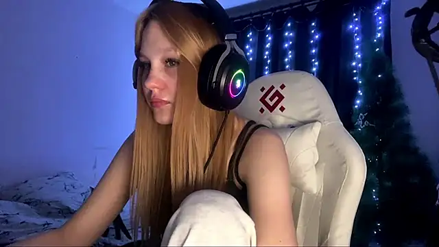 axin burnell online show from February 18, 2026, 5:53 pm