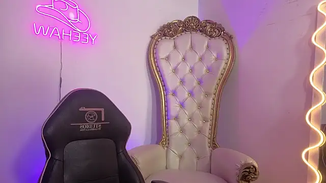 MILAH TAY online show from March 17, 2026, 11:35 am