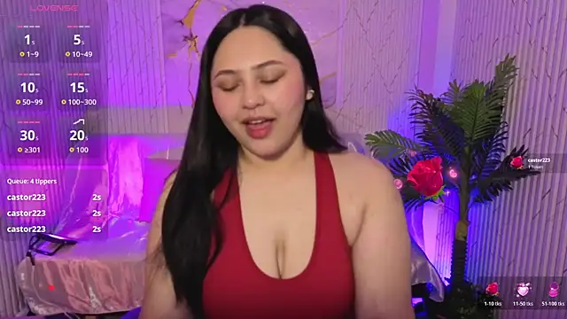 Snapshot of Siena_Tay chatting on February 13, 2026, 12:12 pm Siena Tay online show from February 13, 2026, 12:12 pm