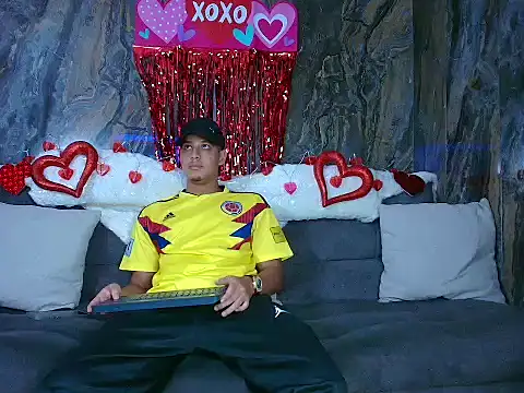 Noah Blackk online show from February 13, 2026, 1:18 pm