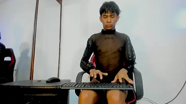 Snapshot of JERO_TEASE_S7S chatting on February 24, 2026, 7:34 pm JERO TEASE S7S online show from February 24, 2026, 7:34 pm