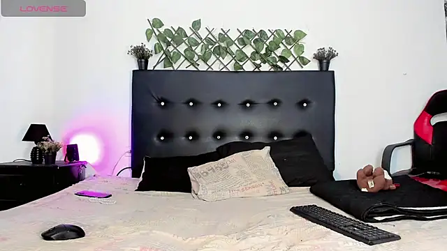 JERO TEASE S7S online show from March 28, 2026, 2:55 am