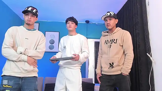 Snapshot of KingOfHeavens_2 chatting on February 6, 2026, 5:12 am KingOfHeavens 2 online show from February 6, 2026, 5:12 am