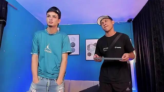 Snapshot of KingOfHeavens_2 chatting on February 12, 2026, 11:22 pm KingOfHeavens 2 online show from February 12, 2026, 11:22 pm