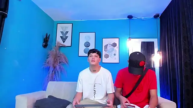 Snapshot of KingOfHeavens_2 chatting on March 1, 2026, 6:10 pm KingOfHeavens 2 online show from March 1, 2026, 6:10 pm