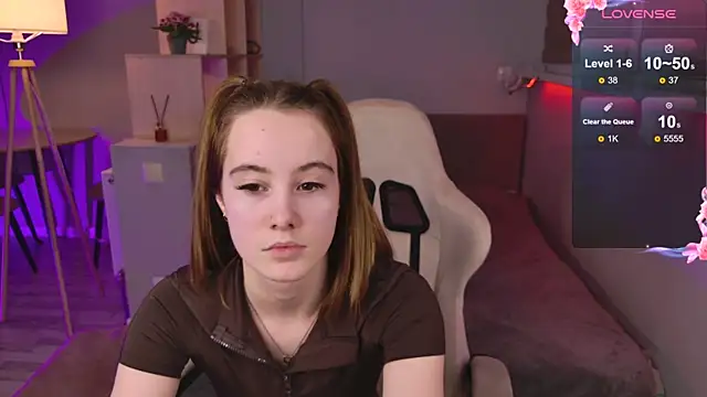 Snapshot of Caeliaa chatting on February 12, 2026, 7:20 pm Caeliaa online show from February 12, 2026, 7:20 pm