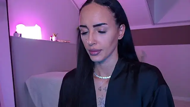 hayleybabe4 online show from February 25, 2026, 9:57 pm