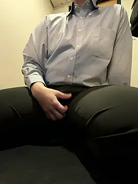 yuuuuusuke00 online show from February 24, 2026, 1:36 am