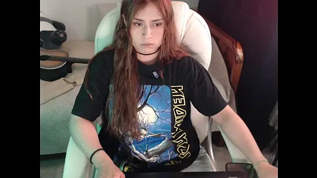 Lametaleralatina online show from February 24, 2026, 3:32 pm