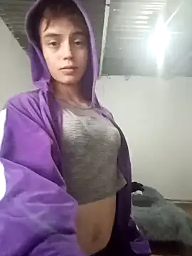 Brenda Tina699 online show from February 10, 2026, 10:14 pm