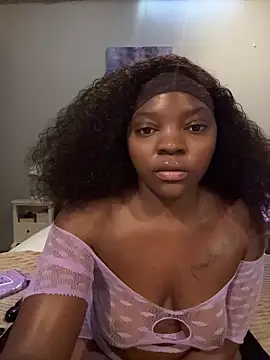 Bootylexy20 online show from June 3, 2026, 4:12 pm