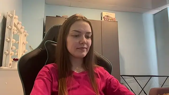 AndreeMerryman online show from April 12, 2026, 6:40 am