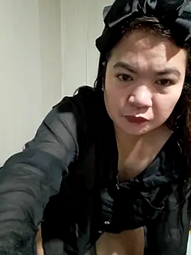 Snapshot of Zyramae_25 chatting on April 17, 2026, 3:15 pm Zyramae 25 online show from April 17, 2026, 3:15 pm