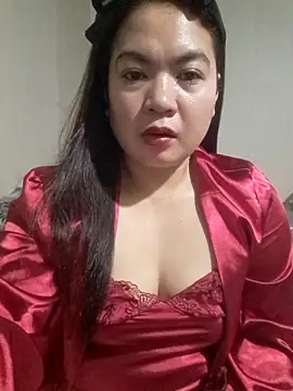 Snapshot of Zyramae_25 chatting on April 23, 2026, 1:35 pm Zyramae 25 online show from April 23, 2026, 1:35 pm