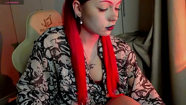 Snapshot of Leah_Castro chatting on March 2, 2026, 3:41 pm Leah Castro online show from March 2, 2026, 3:41 pm