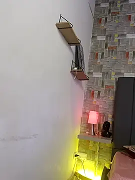 whitney brown  online show from April 11, 2026, 1:37 pm