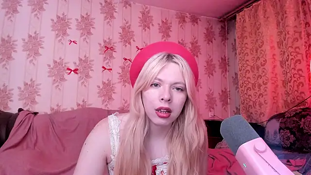 Cutie Bambi online show from March 5, 2026, 11:06 am