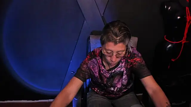 Snapshot of Kali_Panther chatting on February 7, 2026, 1:04 pm Kali Panther online show from February 7, 2026, 1:04 pm