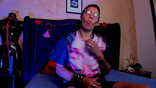 Snapshot of Kali_Panther chatting on February 28, 2026, 7:37 pm Kali Panther online show from February 28, 2026, 7:37 pm