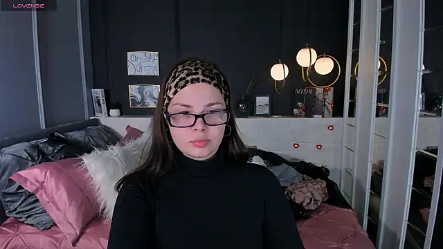 Snapshot of Maykinkya chatting on February 25, 2026, 1:54 pm Maykinkya online show from February 25, 2026, 1:54 pm