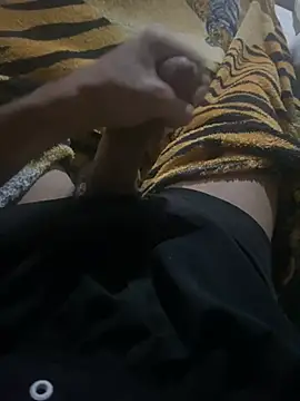 gpauzudo18 online show from February 20, 2026, 3:36 am