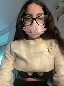 IRIS-GIRL online show from February 12, 2026, 5:52 pm