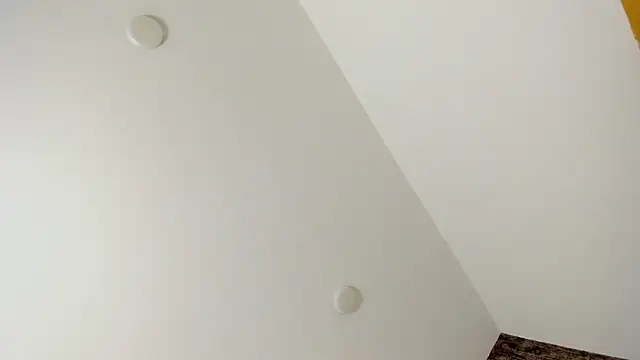 LunnaMoretti online show from March 27, 2026, 3:23 pm