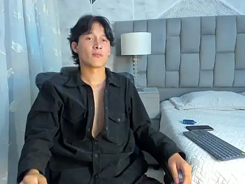 Snapshot of SalvatoreBenford chatting on February 3, 2026, 5:16 am SalvatoreBenford online show from February 3, 2026, 5:16 am