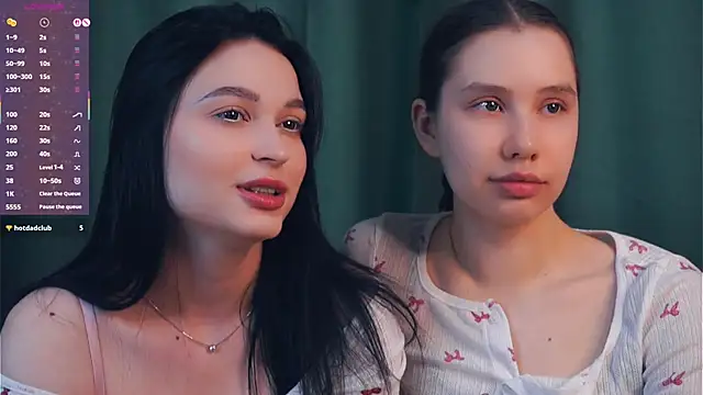 ZofiaSoshnik online show from March 26, 2026, 6:52 am