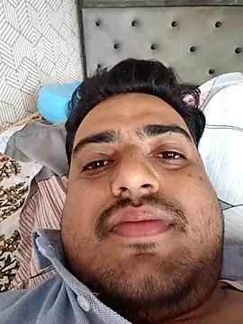 hunterkingshan online show from February 3, 2026, 9:58 am