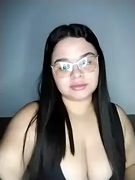 SamanthaStonee online show from March 18, 2026, 7:00 am