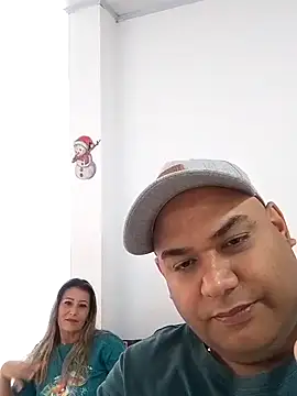 wessAndSandri online show from February 12, 2026, 7:53 pm