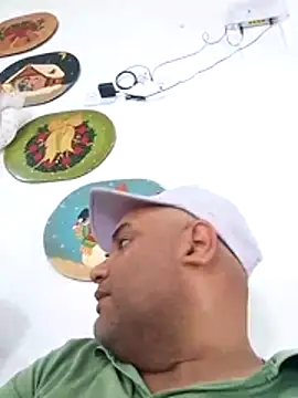 wessAndSandri online show from February 27, 2026, 7:47 pm