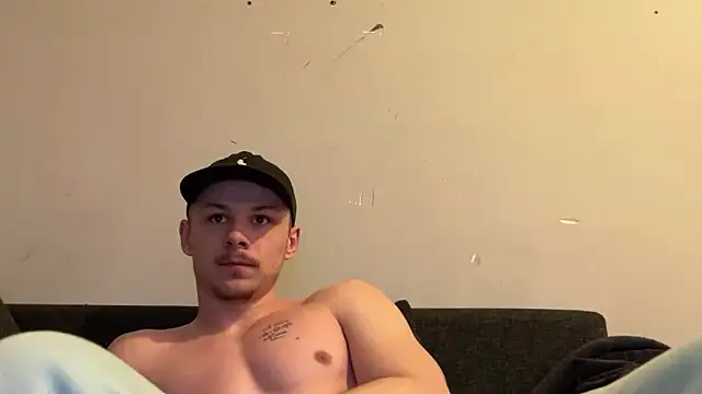 Snapshot of Lucas328706 chatting on February 28, 2026, 5:14 pm Lucas328706 online show from February 28, 2026, 5:14 pm