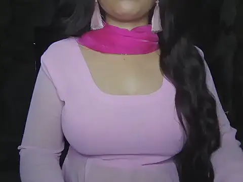 Snapshot of Bold_Beauty_07 chatting on July 12, 2026, 7:10 am Bold Beauty 07 online show from July 12, 2026, 7:10 am