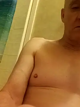 sexy hottie guy online show from April 23, 2026, 12:29 pm