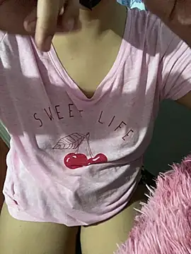 Snapshot of Amber1225 chatting on February 23, 2026, 8:39 pm Amber1225 online show from February 23, 2026, 8:39 pm