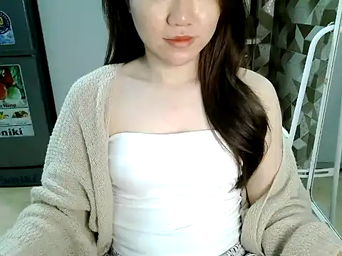 Amy8386 online show from February 9, 2026, 4:49 am