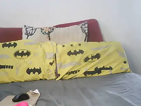 Snapshot of minniemoreee chatting on February 19, 2026, 9:05 am minniemoreee online show from February 19, 2026, 9:05 am