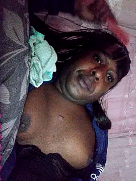 Snapshot of Hellentrans24 chatting on April 5, 2026, 1:25 am Hellentrans24 online show from April 5, 2026, 1:25 am