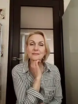 MichelleSolis online show from March 29, 2026, 1:55 pm