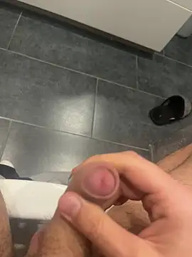 Snapshot of pipo123ita chatting on February 7, 2026, 5:05 pm pipo123ita online show from February 7, 2026, 5:05 pm