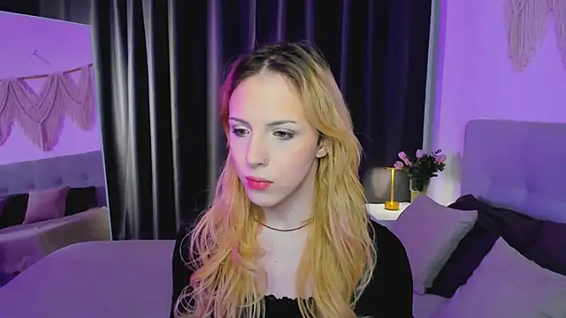 Tiffany  King online show from May 8, 2026, 5:46 am
