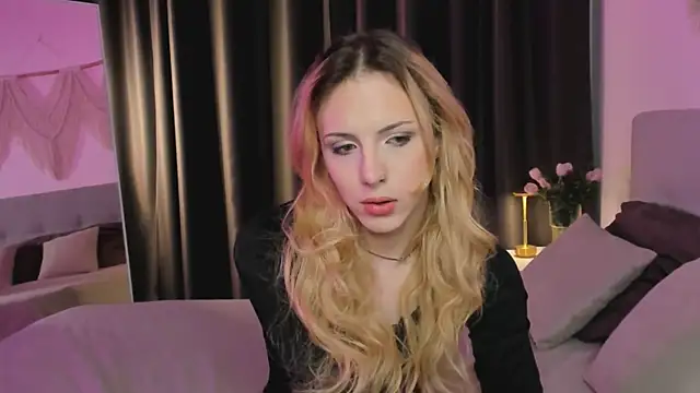 Tiffany  King online show from May 12, 2026, 5:37 am